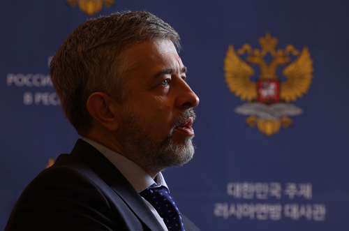 السفير الروسي لدى كوريا الجنوبية "غيورغي زينوفييف"