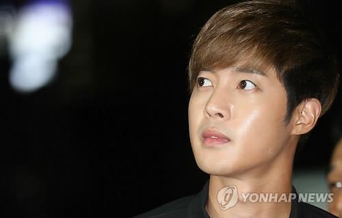 김현중, 전 여친에 16억원 손배소 피소 - 2
