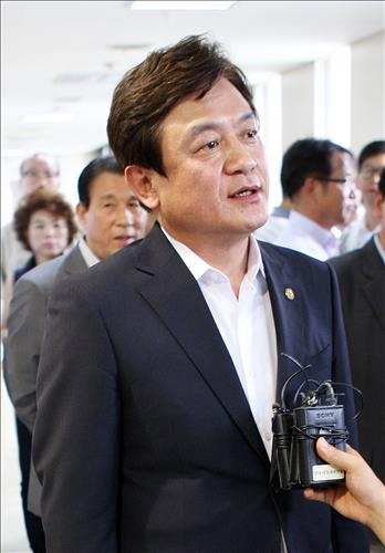 김병우 항소심서 벌금 80만원…교육감직 유지할 듯(종합2보) - 2