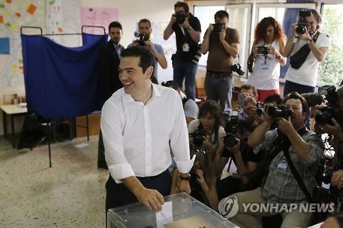 그리스 국민투표 긴축안 거부…'오히'(반대)가 압도적(종합2보) - 2