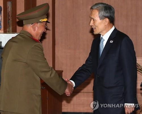 남북, '무박 4일' 43시간 마라톤협상 끝 극적타결(종합) - 2