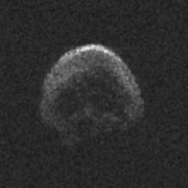 직경 600ｍ '해골 혜성', 핼러윈 데이에 지구 근접 통과 - 2