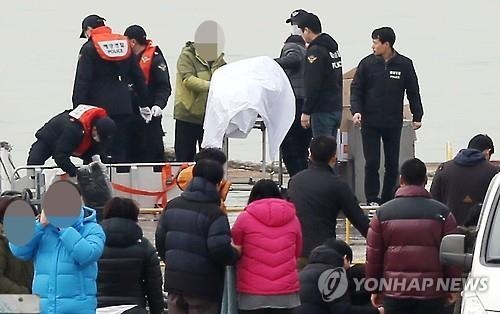 40년 된 낡은 구명조끼 입고 숨진 영종도 실종선원(종합) - 2