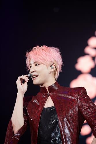 김준수, 3월 日 '발라드 콘서트'…2개 도시 3만명 규모 - 2