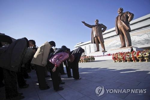 BBC "북한 '최대' 수출품은 거대 동상…수천만 달러 외화벌이" - 4