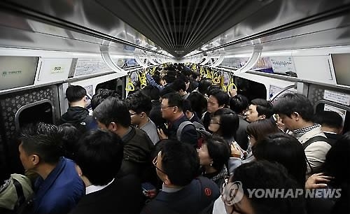 '출근길부터 지옥철' 혼잡도 TOP 5 모두 9호선 - 2