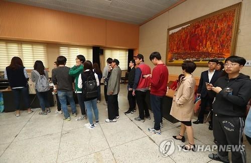 <총선 D-4> 인천 사전투표 이틀째 순조…10시 기준 5.64% - 2
