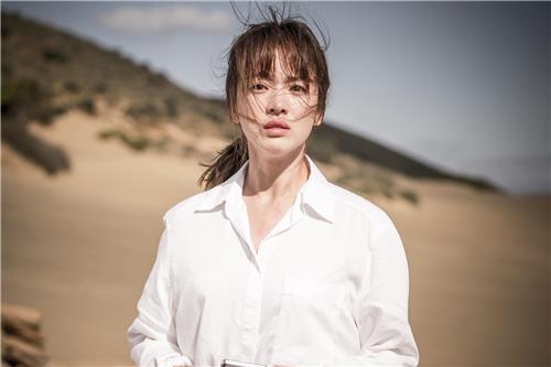 "송중기 얼마면 돼?"…면세점들 한류스타 섭외 혈투 - 3
