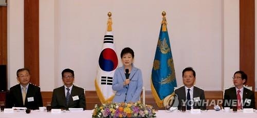 '내수 위축 우려' 김영란법 시행령에 어떤 내용 담기나 - 2