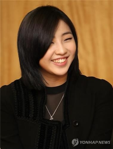 투애니원 탈퇴한 공민지, 백지영 소속사에 새둥지 - 2