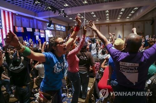 샌더스 과격 지지자들 지도부 살해위협…백악관 "폭력은 안돼"(종합) - 2