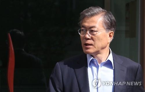 文·安, 반기문 대선출마 시사에 '노코멘트'(종합) - 2