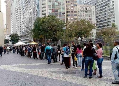 브라질 고용환경 최악…하루평균 5천개씩 일자리 감소 - 2