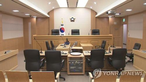 눈물바다된 '원영이 사건' 재판…"미안하다 원영아"(종합) - 2