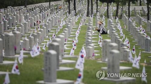 40대 육군 원사의 죽음…석 달간 과도한 업무 시달려(종합) - 2