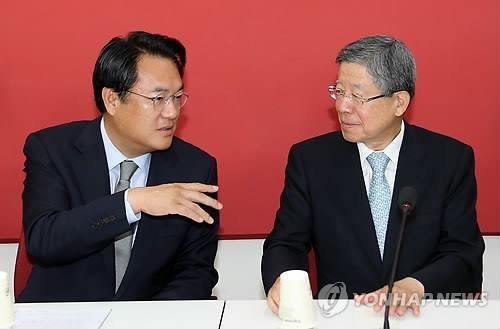 與 "원구성 협상 타결 전 탈당의원 복당 없다"(종합) - 2