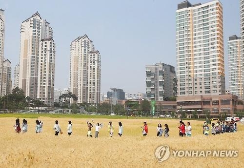 '서울 외곽'서 '중심'으로…인구·경제 1위 경기도 - 3