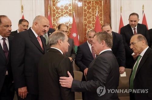 요르단 총선 앞두고 내각 개편…새 총리에 경제학자 - 2