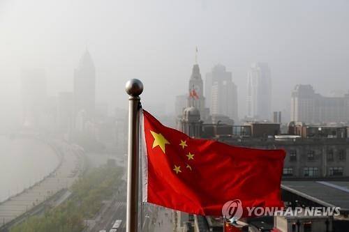 中 GDP대비 총부채, 미국보다 많아져…韓 가계부채 신흥국 1위 - 2