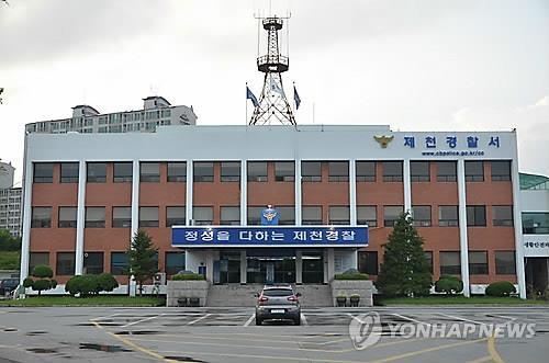제천서 심야 출동 경찰 순찰차에 행인 치여 숨져 - 2
