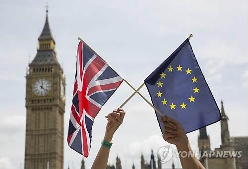 브렉시트 국민투표 시작…영국·EU '운명의 날' 밝았다 - 2