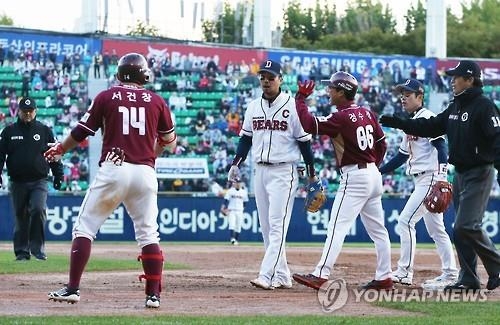 <프로야구> 벤치 클리어링, 징계해도 왜 끊이지 않을까 - 4