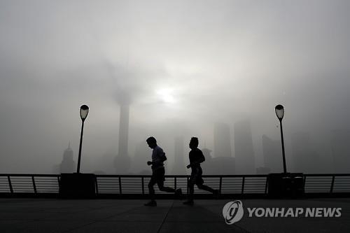 中 5월 기업이익 3.7% 증가…2개월째 증가세 둔화 - 2