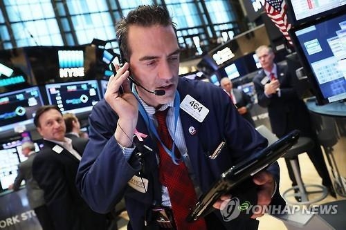 <브렉시트> S&P·피치, 英 국가신용등급 낮춰(종합) - 2