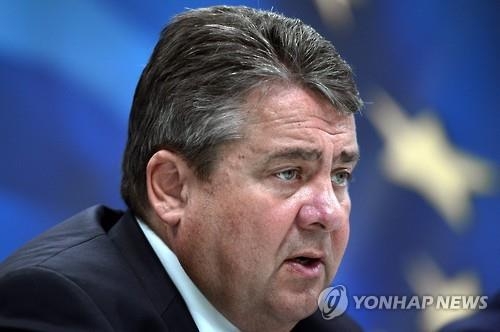 獨 부총리 "브렉시트 반대 영국 청년들에 독일 시민권 주자" - 2