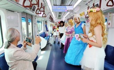 영화·만화축제로 부천 '들썩'…시티투어버스 운행 - 3