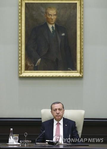 터키, 개헌 계획 발표…에르도안 "사형제는 국민적 요구"(종합) - 3