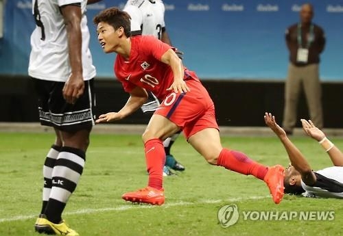<올림픽> 임대 인생 류승우, 첫 해트트릭 주인공 되다(종합) - 2