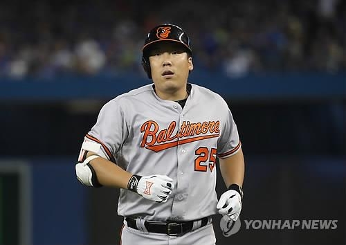 김현수, 홈런 포함 2안타…추신수도 복귀전 2안타(종합) - 2