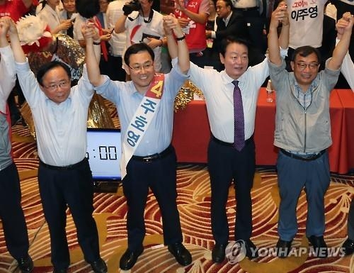 與전대 D-3…"단일후보 밀어달라"vs"계파조정으로 단일화"(종합) - 2