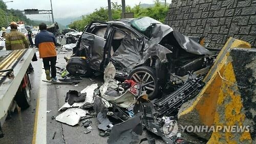 영동고속도로 버스 사고 운전자 8·15특사서 '제외' - 3