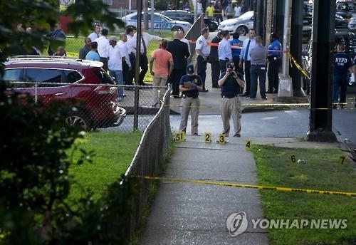 美뉴욕서 대낮에 이슬람 성직자 피격 사망…'증오범죄' 주장도 - 2