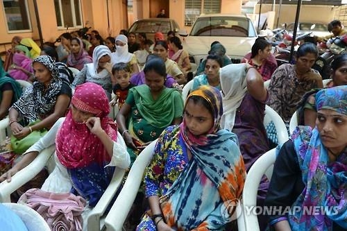 인도, 대리모 규제 나서…"외국인·게이 커플 대리모 출산 안돼" - 3