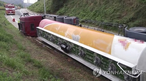 공사현장 4명 숨지고, 초등생 1명 파도에 사망…휴일 사고 속출(종합) - 3