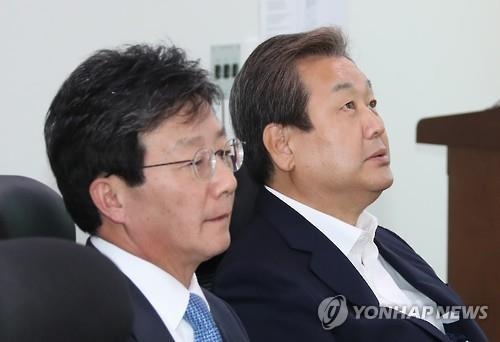 與 잠룡들 "국감은 복귀해야"…'투쟁·국정' 투트랙으로 - 2