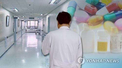 '복사기, TV, 책상까지' 사주는 제약사들…"끝없는 리베이트" - 1