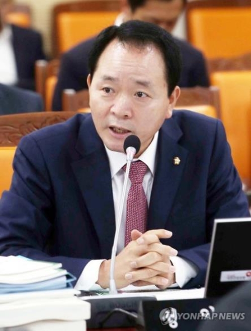 성일종 "불법 필러시술 의료기관 82곳 적발" - 1