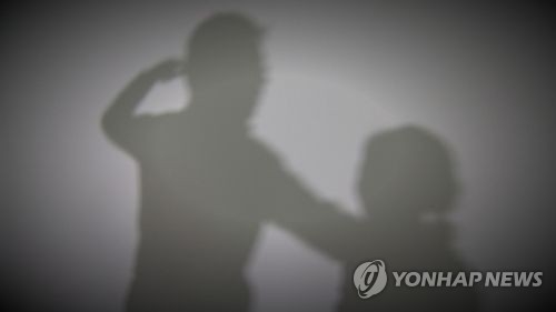 "대출받아 돈 가져와라"…10시간 감금·폭행한 '무서운' 20대들 - 1