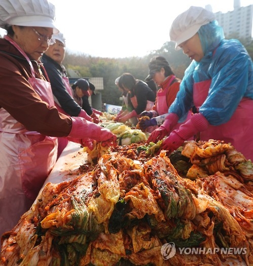 배춧값은 올랐어도 김장 부재료 가격은 안정세