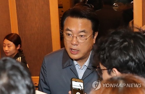경제 덮친 '트럼프 리스크'…임종룡 '원포인트 청문' 속도낼까 - 1