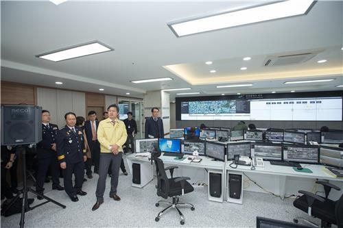 '생활범죄 잡는다' 인천 서구 CCTV 통합관제센터 확장 - 1