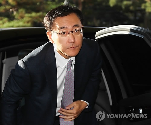 朴대통령, 법무·민정 사표 쥐고 침묵…檢압박설·갈등설 분분 - 2