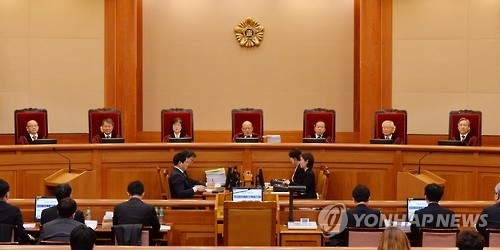 대통령 탄핵심판 사건 2차 변론기일 (서울=연합뉴스) 이정훈 기자 = 5일 오전 서울 종로구 재동 헌법재판소에서 박근혜 대통령 탄핵심판 사건의 2차 변론기일이 열리고 있다. 2017.1.5uwg806@yna.co.kr
