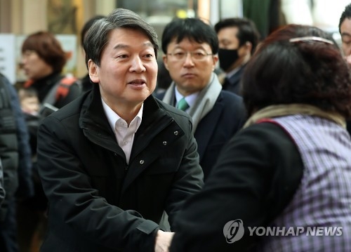 안철수, '潘 지지표' 흡수 기대하며 '文-安' 맞대결구도 부각 - 1