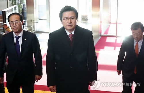黃권한대행, 커지는 대선출마론에 '笑而不答' - 1