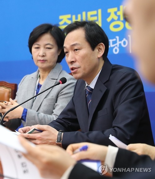 우상호 "윤보선이 국민직선 대통령? 국정교과서 오류투성이" - 1